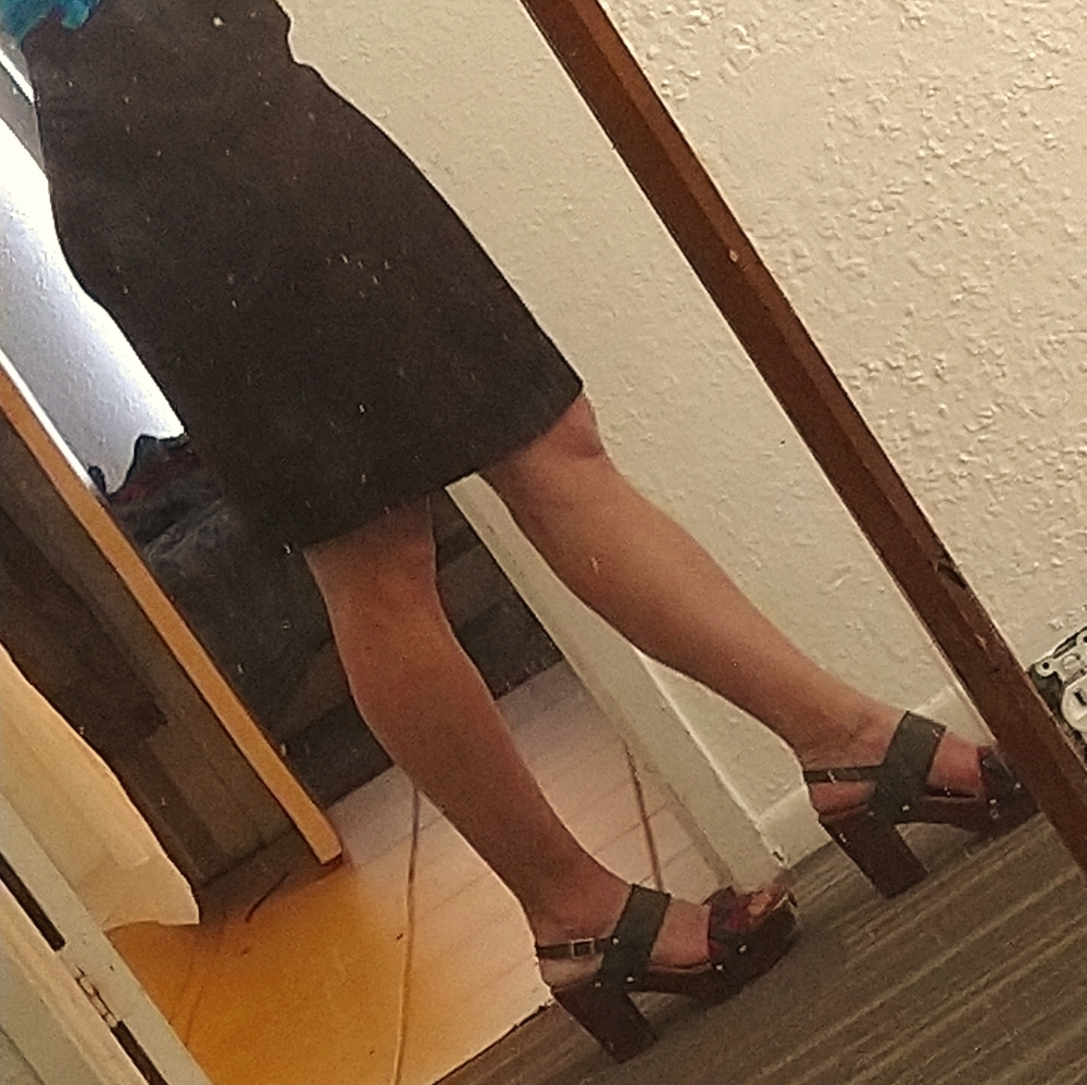 Straight skirt with lining